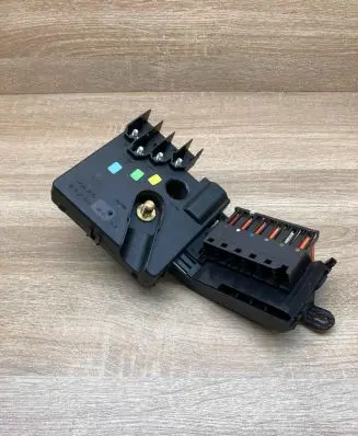 Mercedes-Benz E W211 Fuse module A2115460641