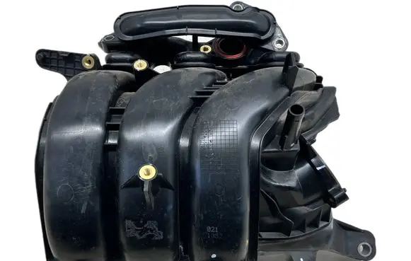 Toyota Yaris XP210 Intake manifold 17101F3040