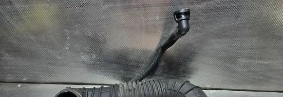 Audi Q5 SQ5 Intercooler hose/pipe 03G129629D