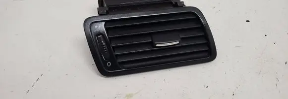 Volkswagen PASSAT B6 Dashboard side air vent grill/cover trim 3C1819702E P0108667