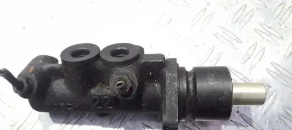 Renault Scenic I Master brake cylinder