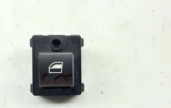 BMW 7 E65 E66 Electric window control switch 8379597 E0200385