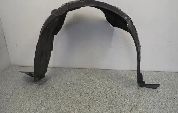 Toyota Yaris Front arch 