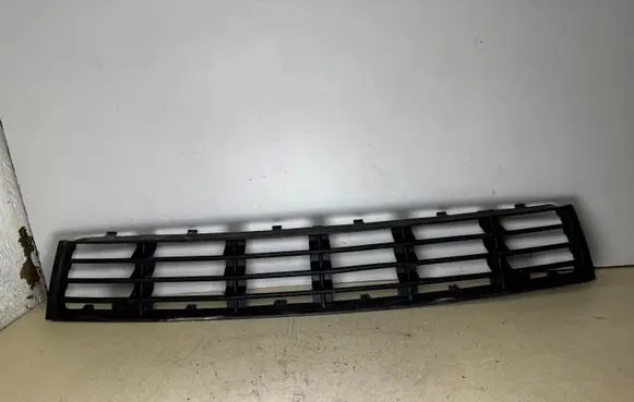 Audi A4 S4 B5 8D Front bumper lower grill 8D0807683 8D0807683AA
