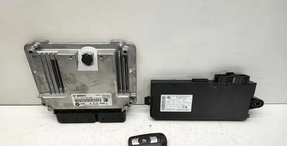 BMW 3 E92 E93 Engine ECU kit and lock set 8519668 0281018985 9278745