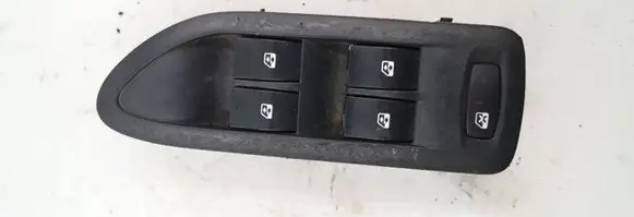Renault Laguna II Electric window control switch 8200397297b