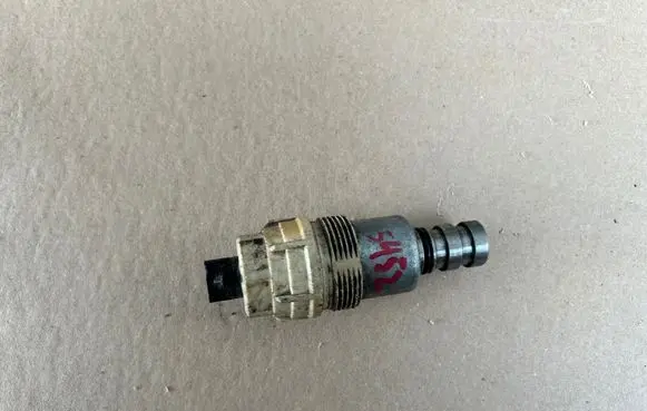 Mercedes-Benz Sprinter W906 Camshaft vanos timing valve A6511800315