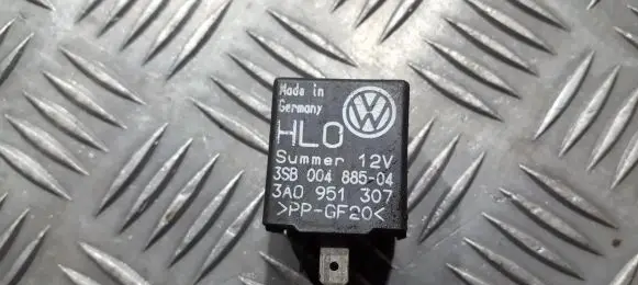 Volkswagen Golf III Other relay 3sb00488504 3sb004885-04