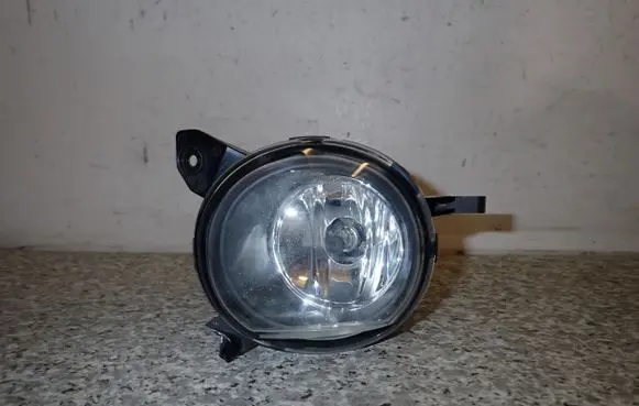 Toyota Corolla E120 E130 Front fog light 81220-02090