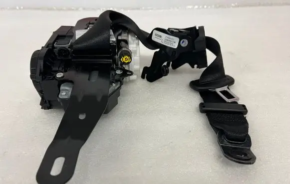 Mercedes-Benz SL R232 Front seatbelt A2328604901 34318853B 0589N36
