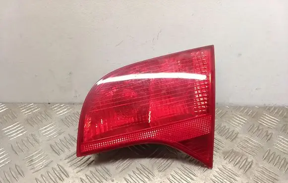 Audi A4 S4 B7 8E 8H Tailgate rear/tail lights 8E9945094