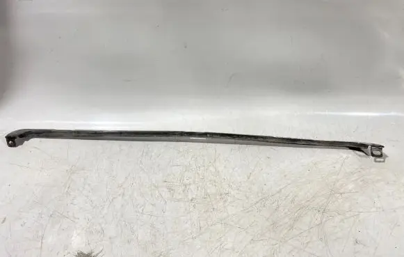 Volvo V50 Radiator support slam panel bracket 30671117