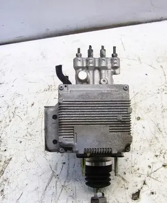 Toyota Auris E180 Brake booster 47270-47030