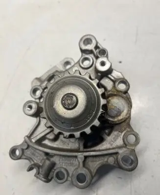Peugeot 3008 II Water pump Z16001023