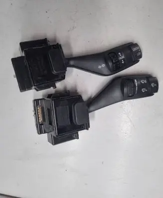 Ford Focus Comfort/convenience module 19D940