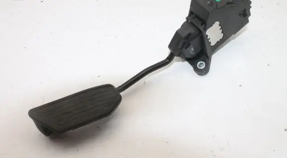 Toyota Verso-S Accelerator throttle pedal 7811002150