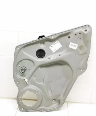 Rear window lifting mechanism without motor