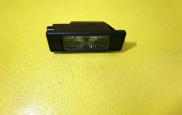 Peugeot 807 Number plate light 2KA008224