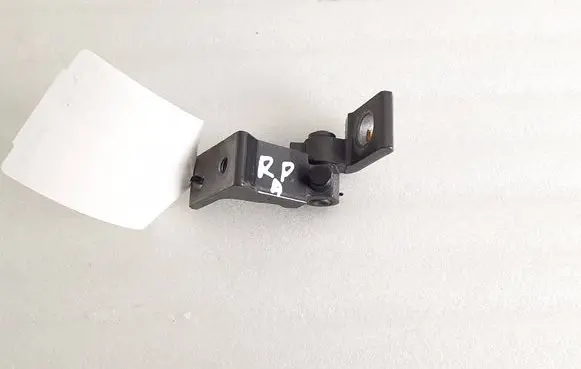 Porsche Macan (95B) Front door lower hinge 4G0831402D A046574