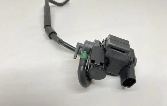 Porsche Panamera (971) Turbo solenoid valve 06M906609