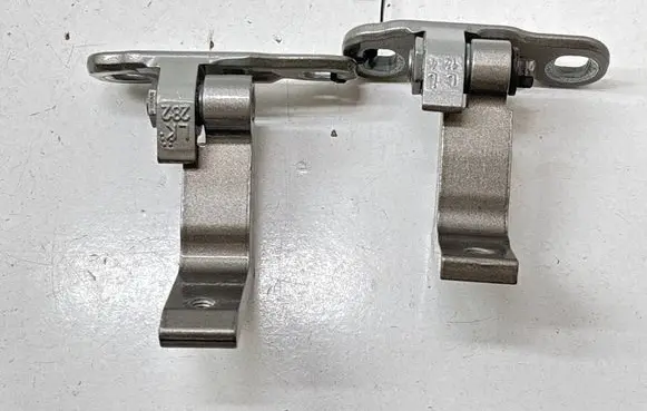Rear door hinge set