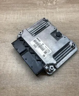 Saab 9-5 Engine control unit/module ECU 55563338