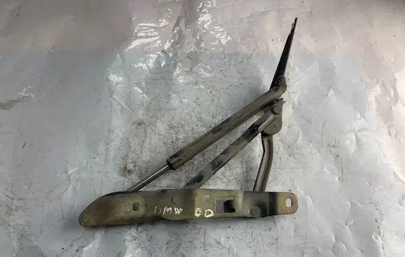 BMW 5 E39 Tailgate/trunk/boot hinge 41518159398