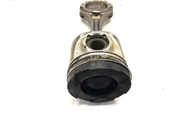 Mitsubishi ASX Piston with connecting rod 4N13