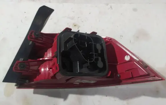 Volkswagen PASSAT B7 Rear/tail lights 3AE945095F