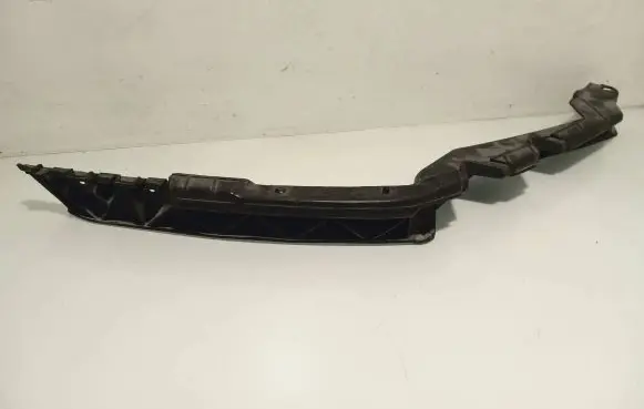 Skoda Octavia Mk2 (1Z) Front bumper mounting bracket 1Z0807184b