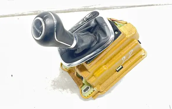 Mercedes-Benz CLK A209 C209 Gear shifter/selector A2032678524