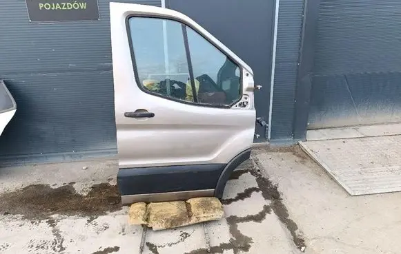 Ford Transit VII Front door 
