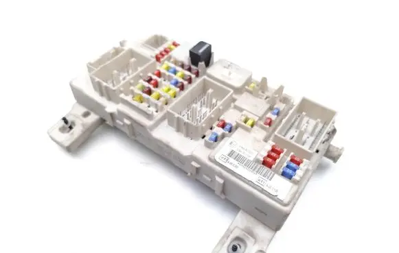 Ford Kuga I Fuse module 7M5T14A073JG