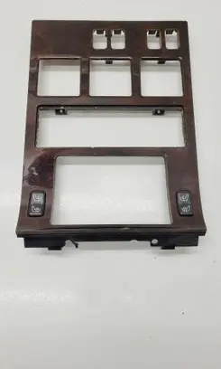 Mercedes-Benz S W140 Radio/GPS head unit trim 