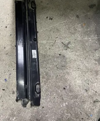 BMW 5 E60 E61 Top upper radiator support slam panel 7801002