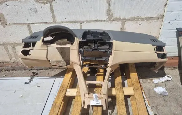 BMW X3 E83 Dashboard 7055976 22167210 3400698
