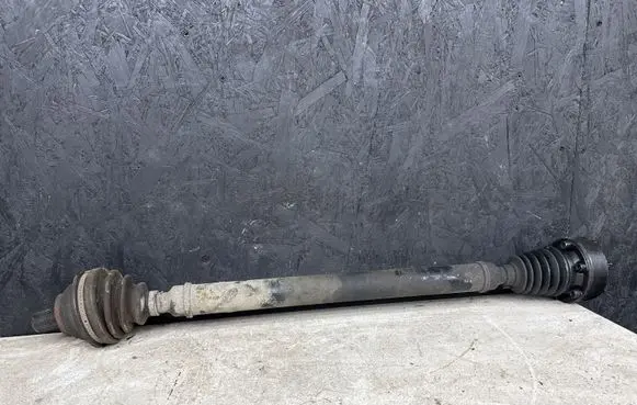 Volkswagen Golf V Front driveshaft