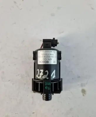 Mercedes-Benz E W124 Sensor 0130002802