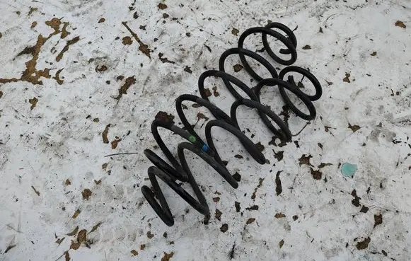 Peugeot 208 I Rear coil spring 