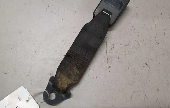 Peugeot 206 Rear seatbelt buckle 5164092