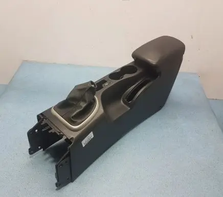 Nissan Qashqai Center console