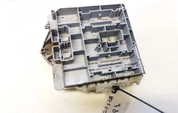 Alfa Romeo 147 Fuse box set 46558759
