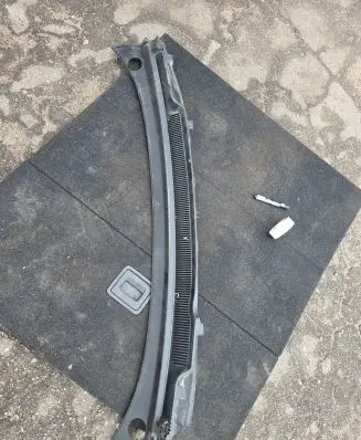 Ford B-MAX Wiper trim AV11R02216AC