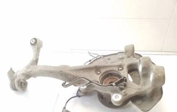 Mercedes-Benz EQC Front wheel hub spindle knuckle