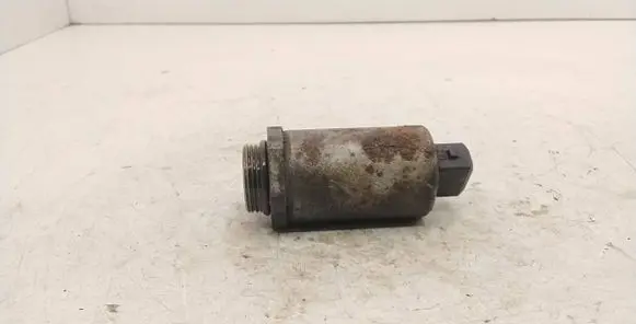 BMW 5 E39 Camshaft vanos timing valve 