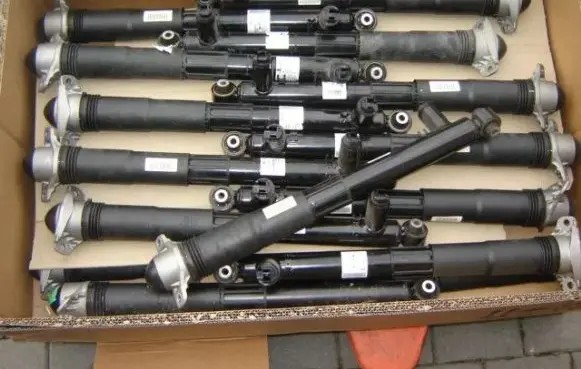 Volkswagen Tiguan Steering column damper 