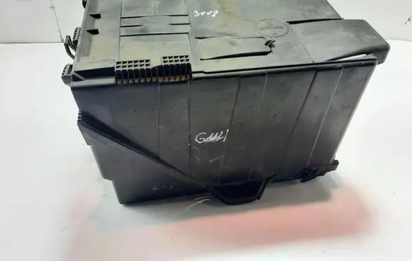 Battery box tray