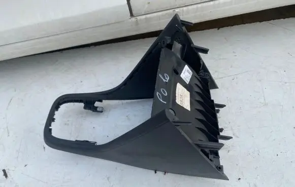 Volkswagen Polo V 6R Other center console (tunnel) element 6R1863680D 13112043 868680D