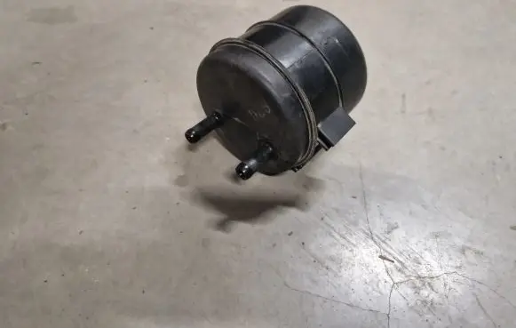 Nissan Patrol Y61 Vacuum air tank 
