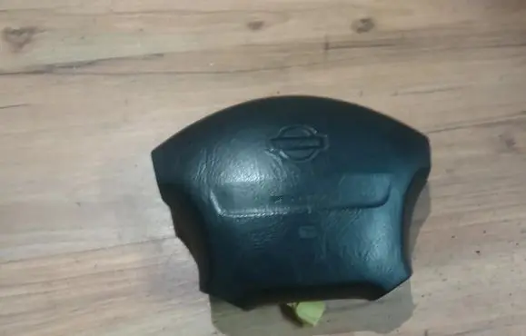 Nissan Almera Steering wheel airbag 7096167153